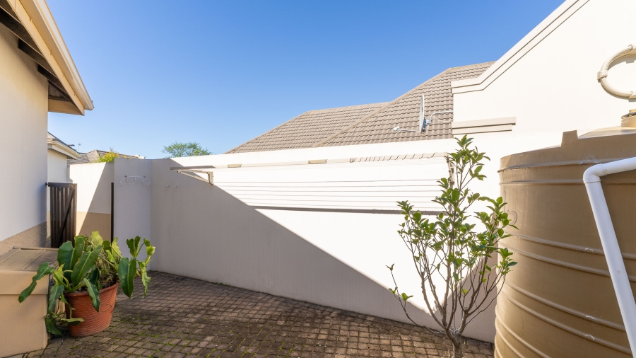 2 Bedroom Property for Sale in Blue Mountain Village Western Cape